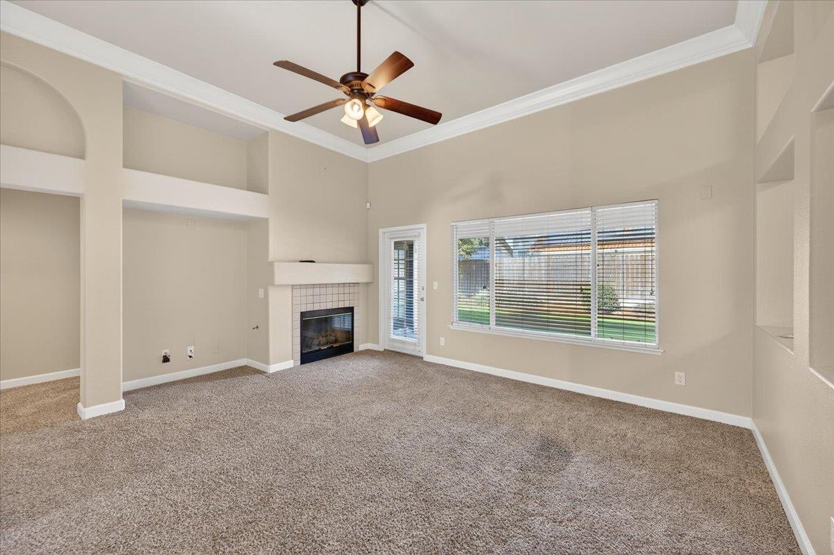 5950 W Chennault Ave, Fresno, CA 93722