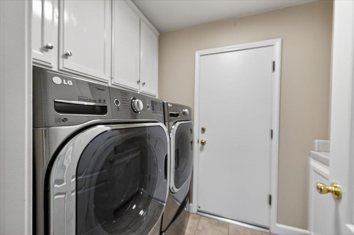 5950 W Chennault Ave, Fresno, CA 93722