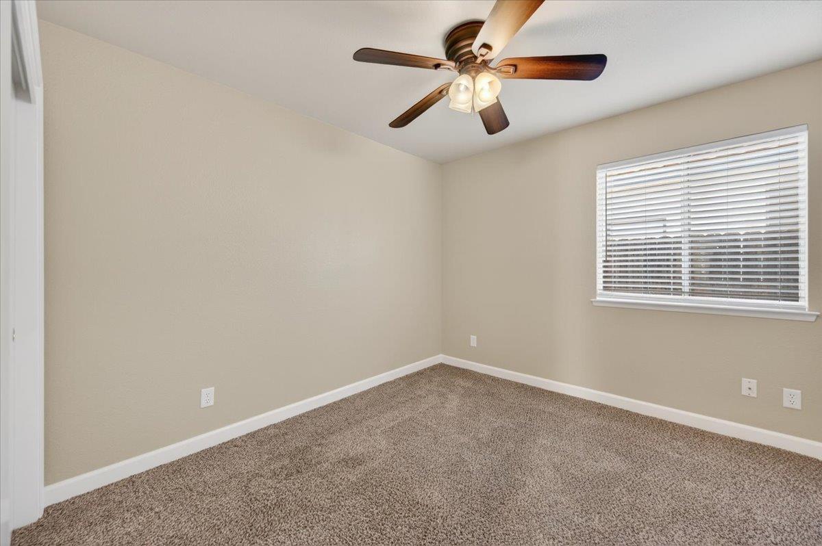 5950 W Chennault Ave, Fresno, CA 93722