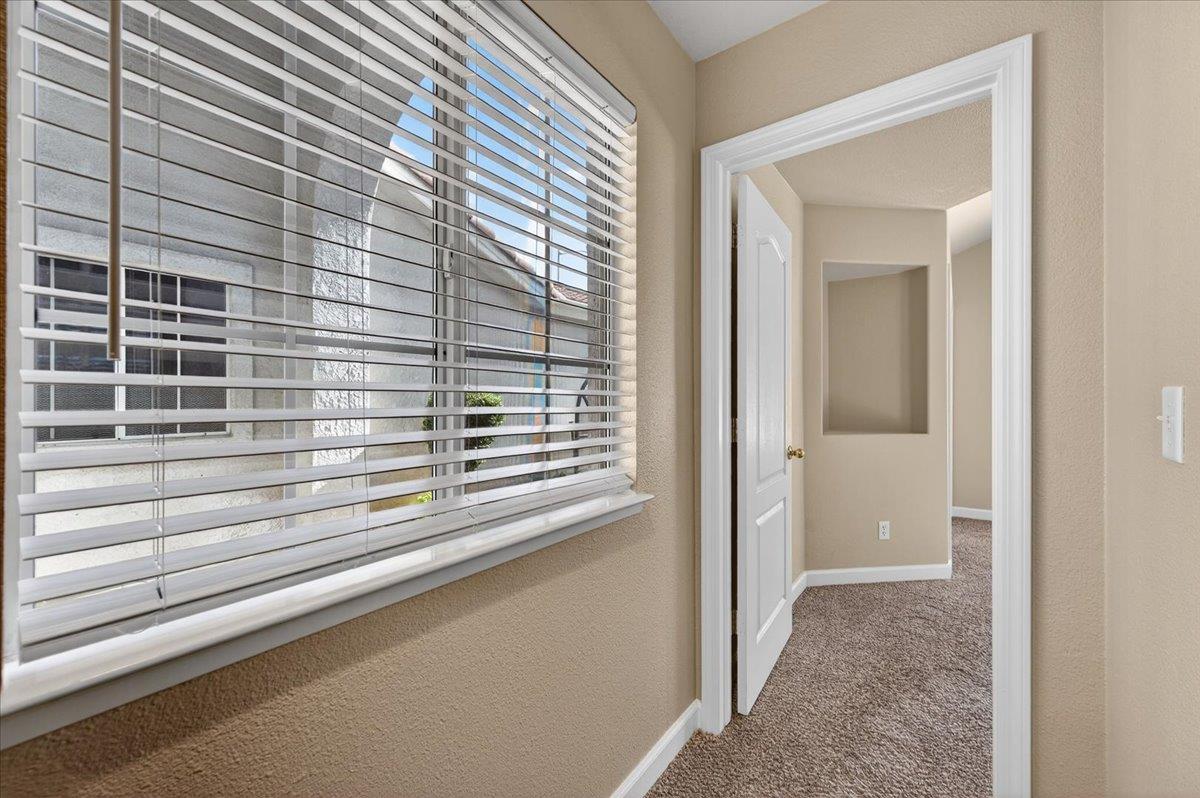 5950 W Chennault Ave, Fresno, CA 93722