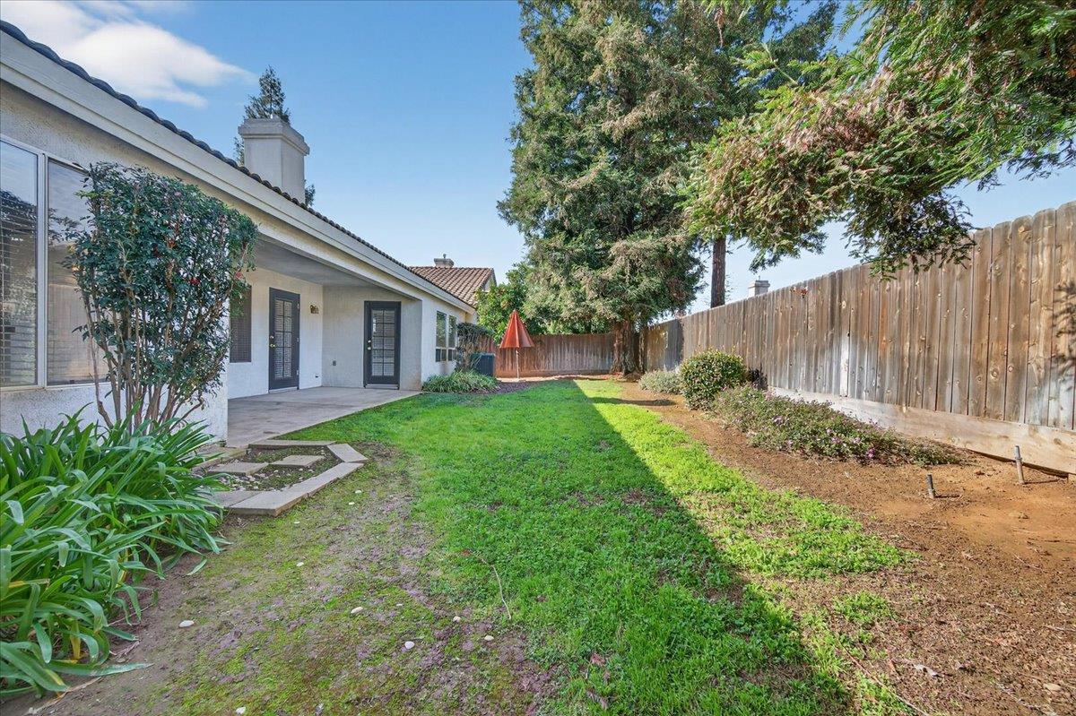 5950 W Chennault Ave, Fresno, CA 93722