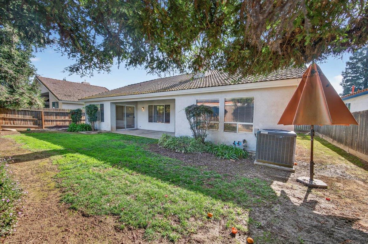 5950 W Chennault Ave, Fresno, CA 93722