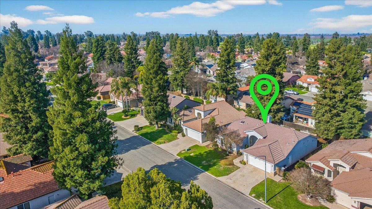 5950 W Chennault Ave, Fresno, CA 93722