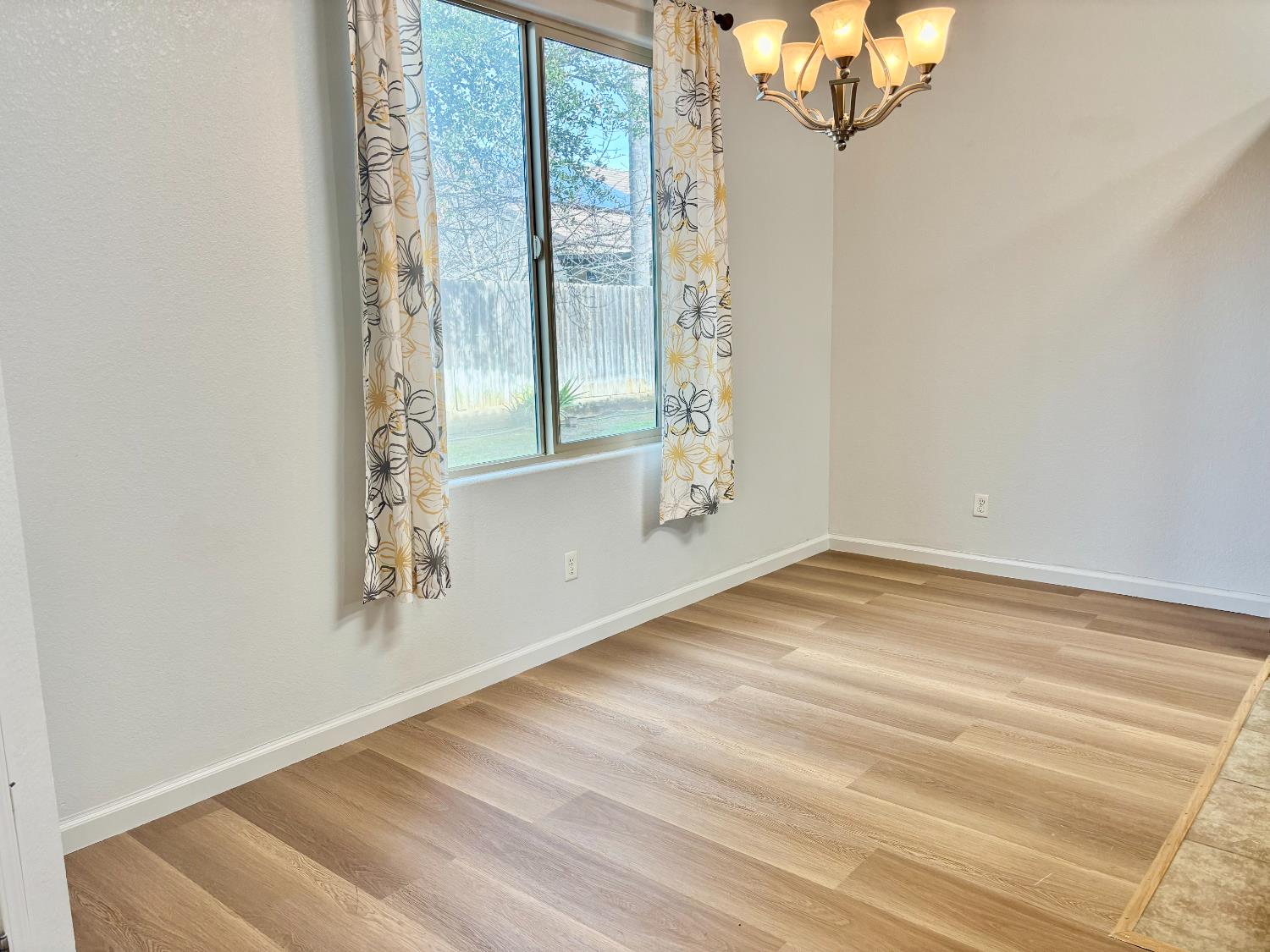 457 Everglade, Clovis, CA 93619