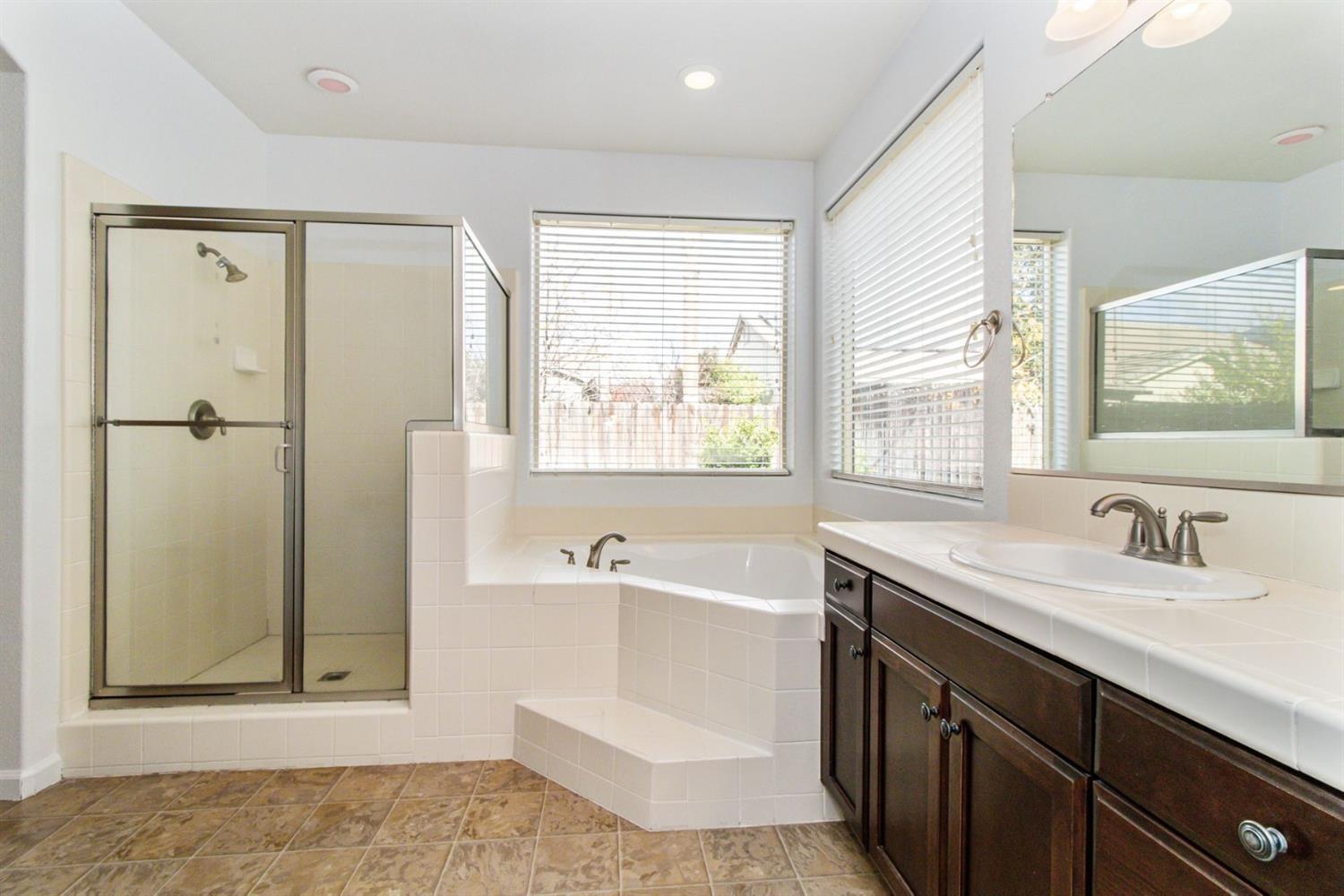 457 Everglade, Clovis, CA 93619