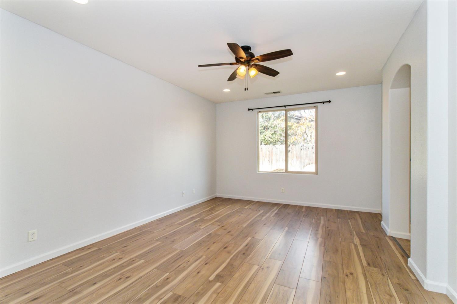 457 Everglade, Clovis, CA 93619