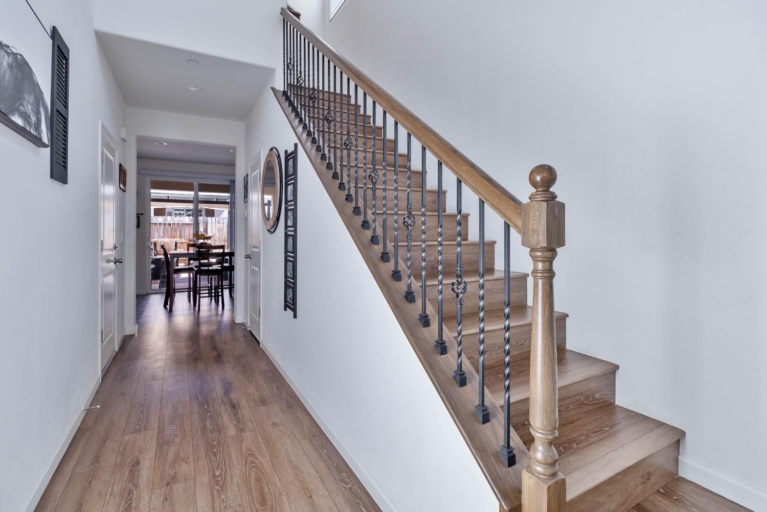 915 Winchell Way W, Madera, CA 93636