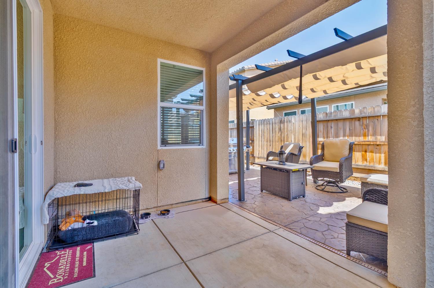 915 Winchell Way W, Madera, CA 93636