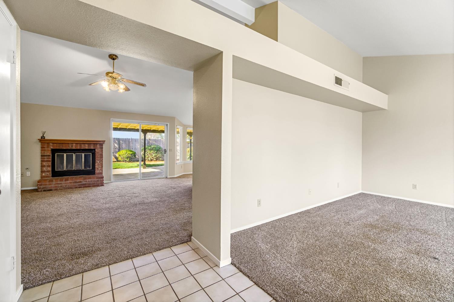 3837 N State St, Fresno, CA 93722