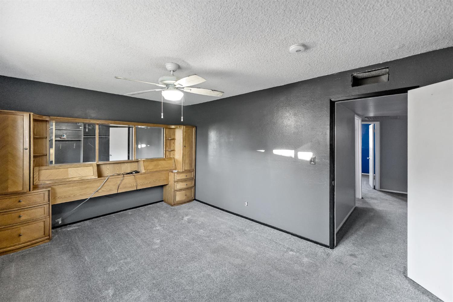 5188 E Ashlan Ave #128, Fresno, CA 93727