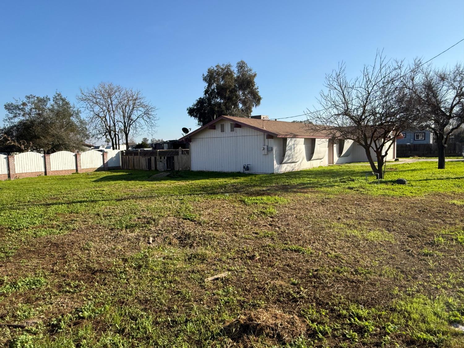 16385 N D St, Madera, CA 93638