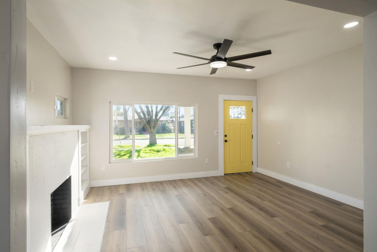 4169 E Platt Ave, Fresno, CA 93702