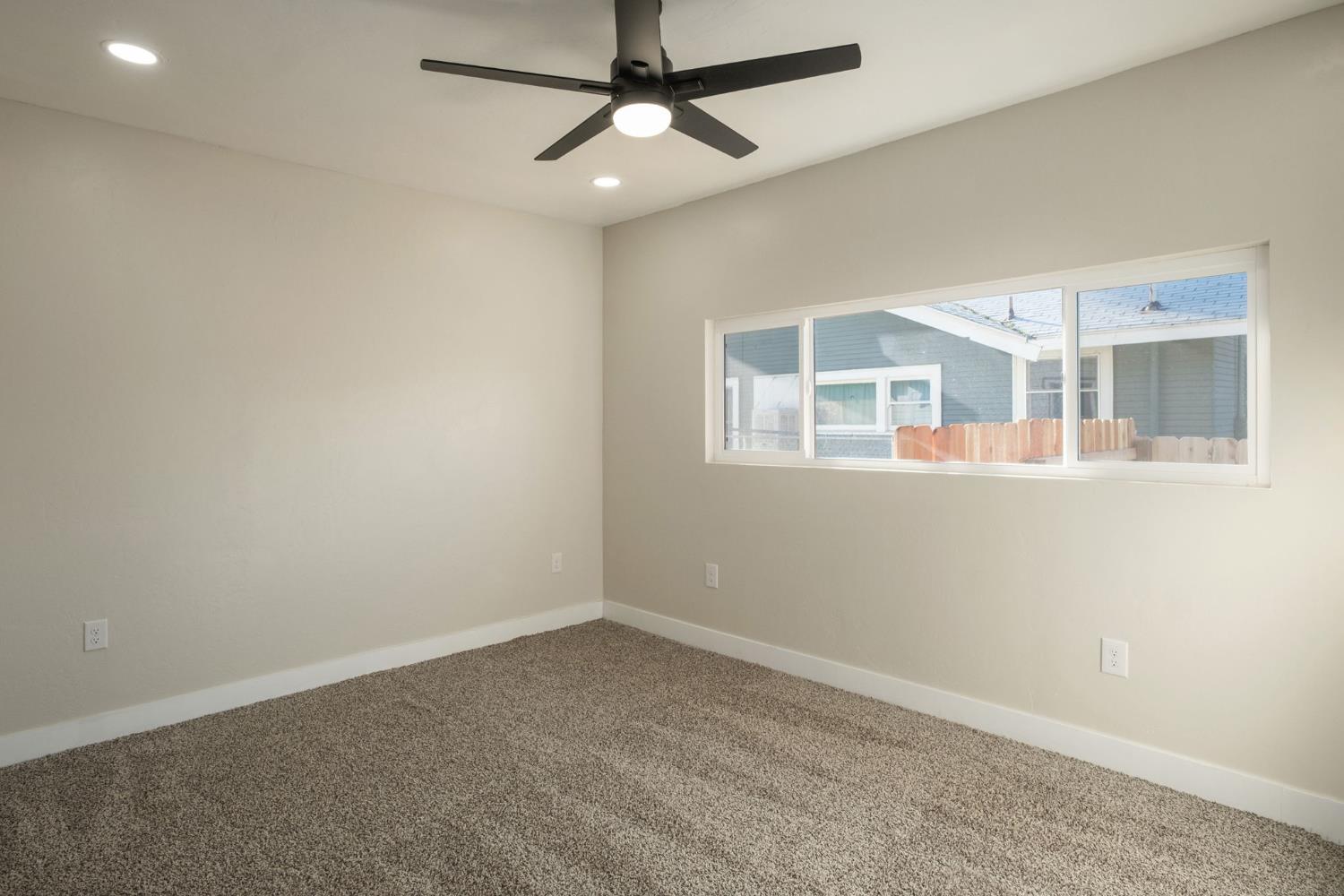 4169 E Platt Ave, Fresno, CA 93702