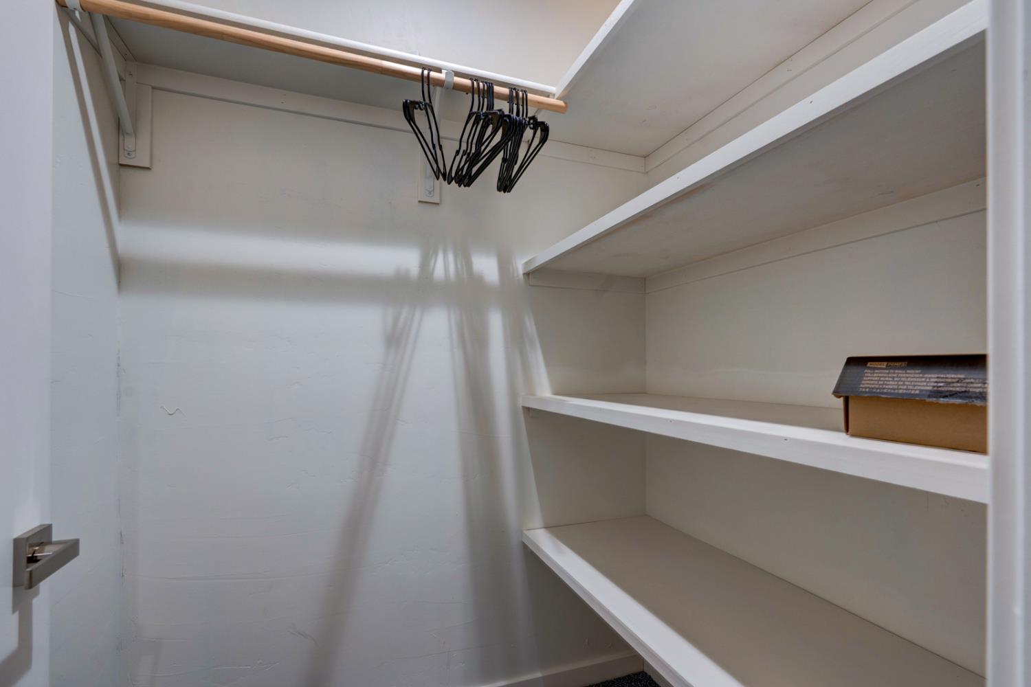 15 E 22nd St, Merced, CA 95340