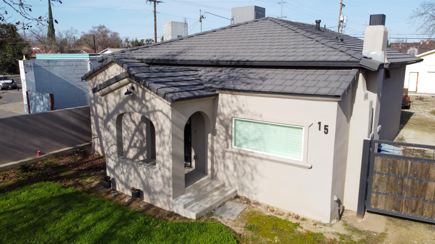 15 E 22nd St, Merced, CA 95340