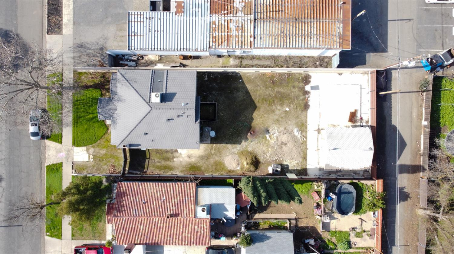 15 E 22nd St, Merced, CA 95340