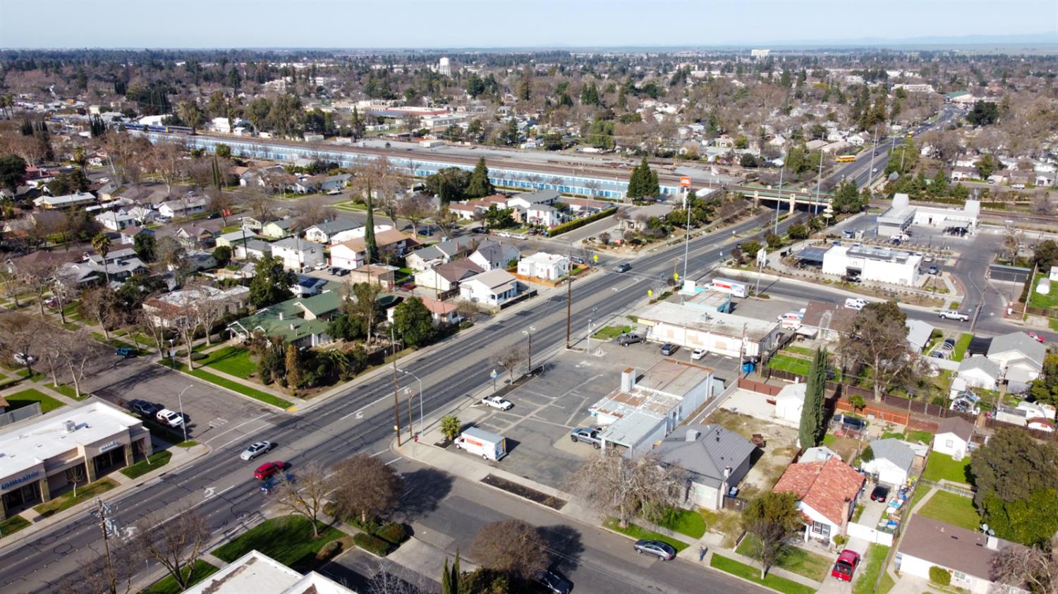 15 E 22nd St, Merced, CA 95340