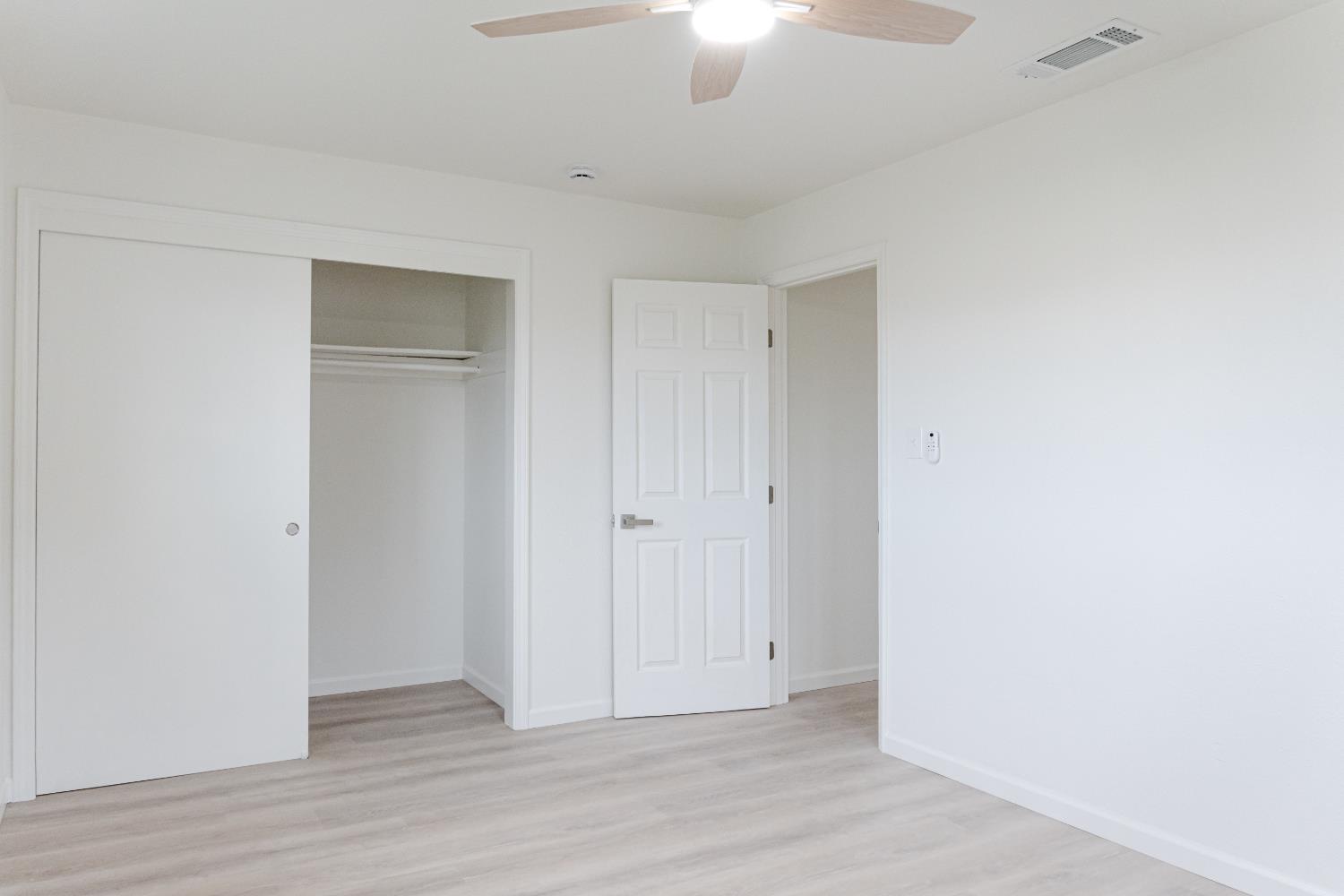 2002 N Woodridge Way, Hanford, CA 93230