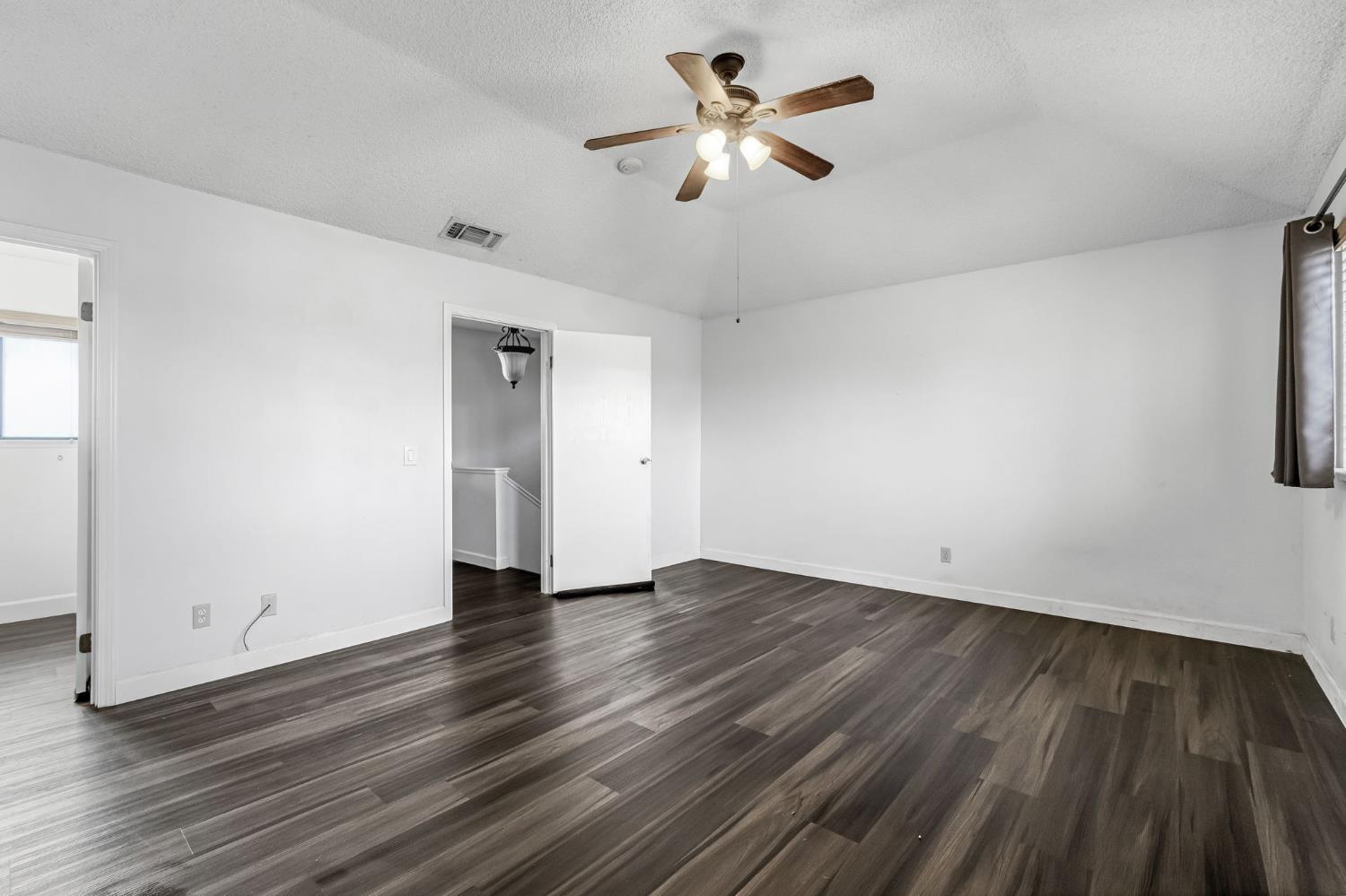 901 Valley Way, Madera, CA 93637