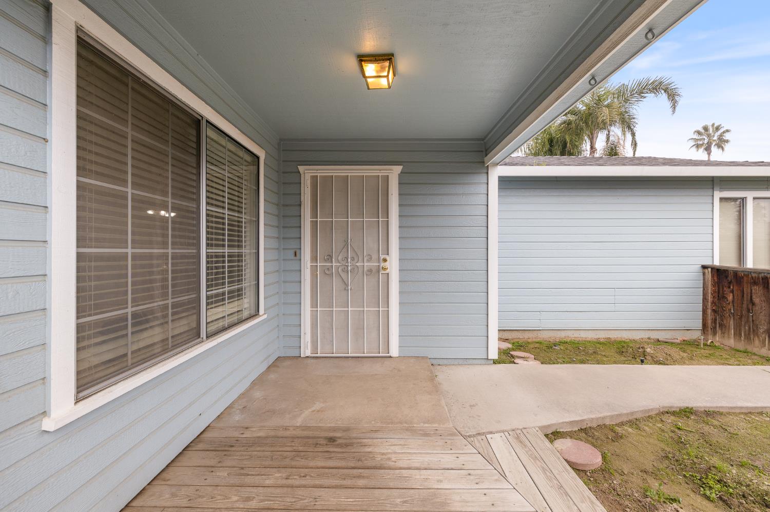 961 12Th Ave, Kingsburg, CA 93631