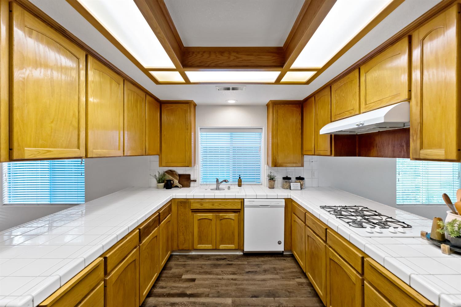 8847 N Woodrow Ave, Fresno, CA 93720