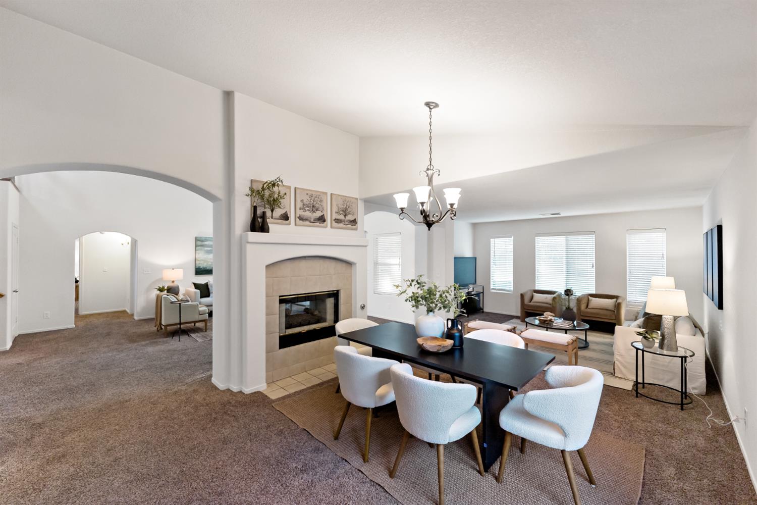 8847 N Woodrow Ave, Fresno, CA 93720