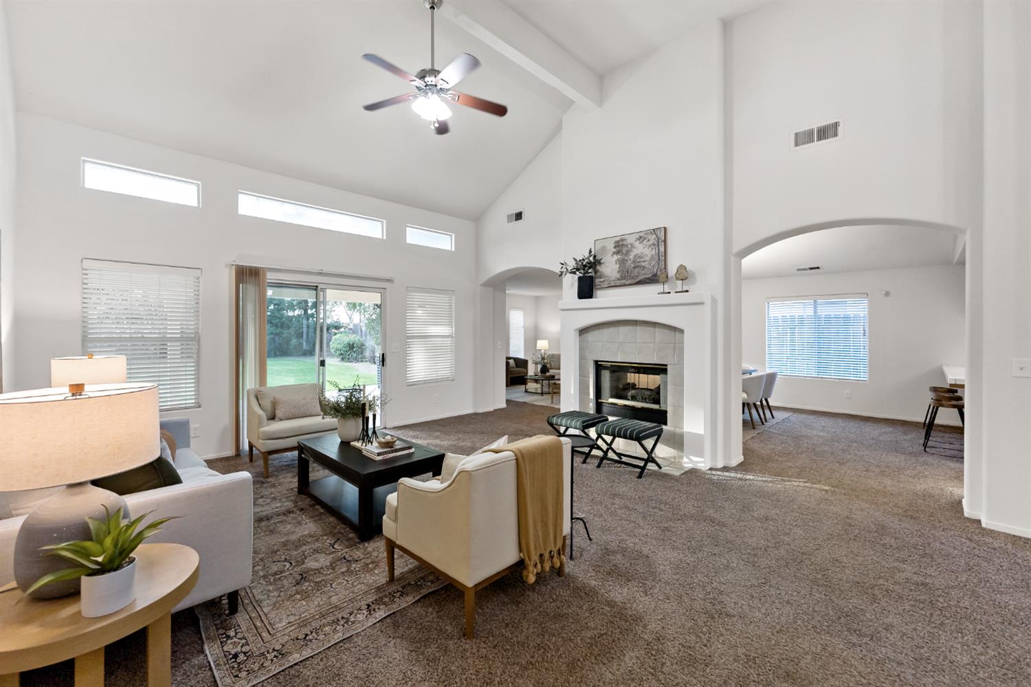 8847 N Woodrow Ave, Fresno, CA 93720