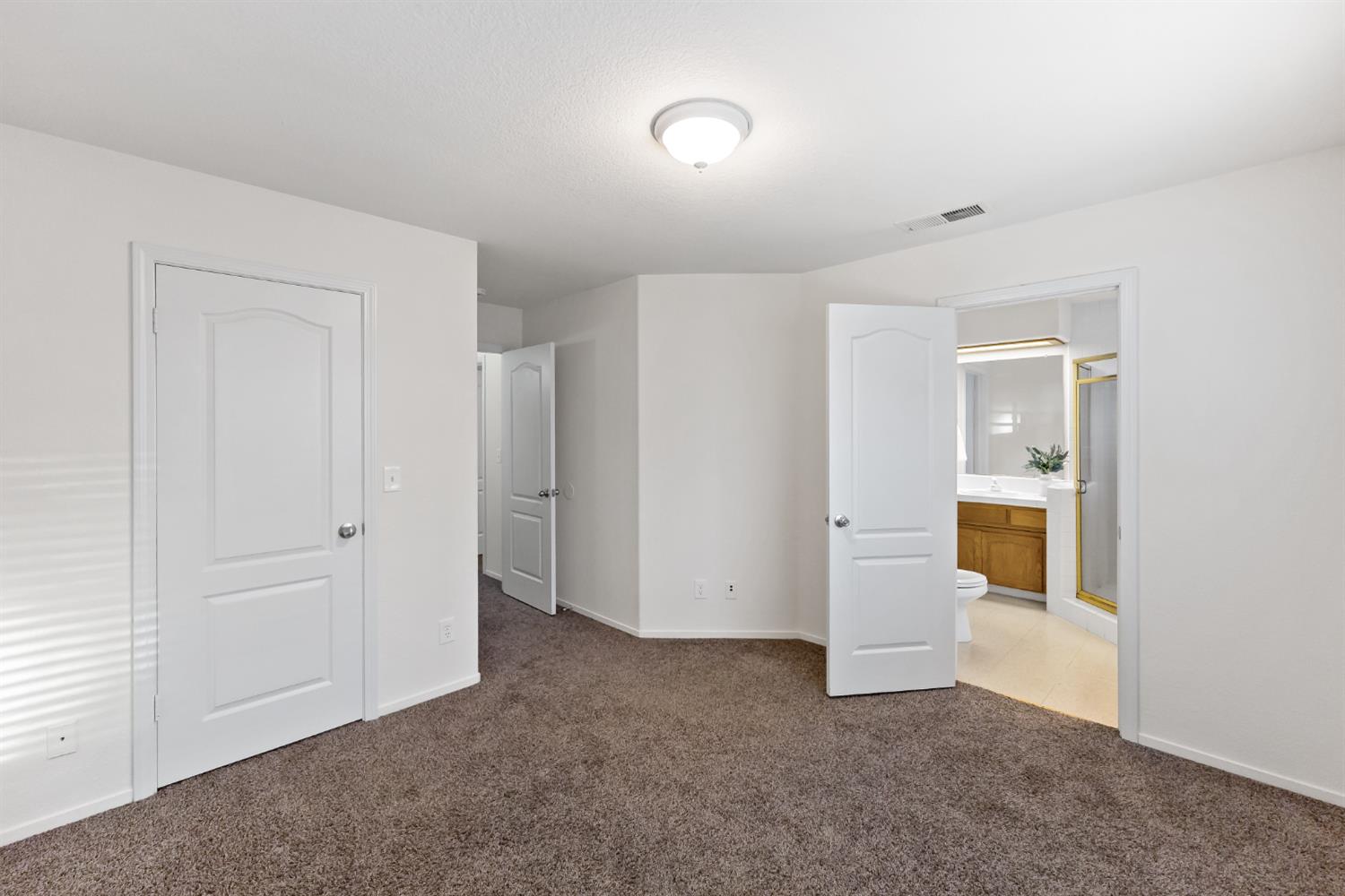 8847 N Woodrow Ave, Fresno, CA 93720