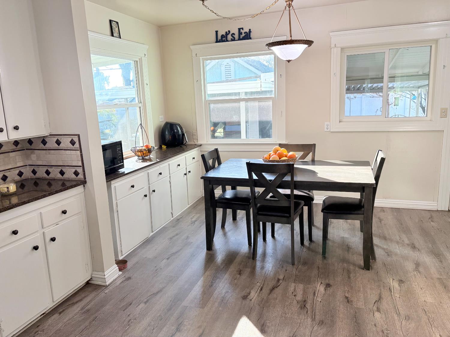 1425 N Wilson Ave, Fresno, CA 93728