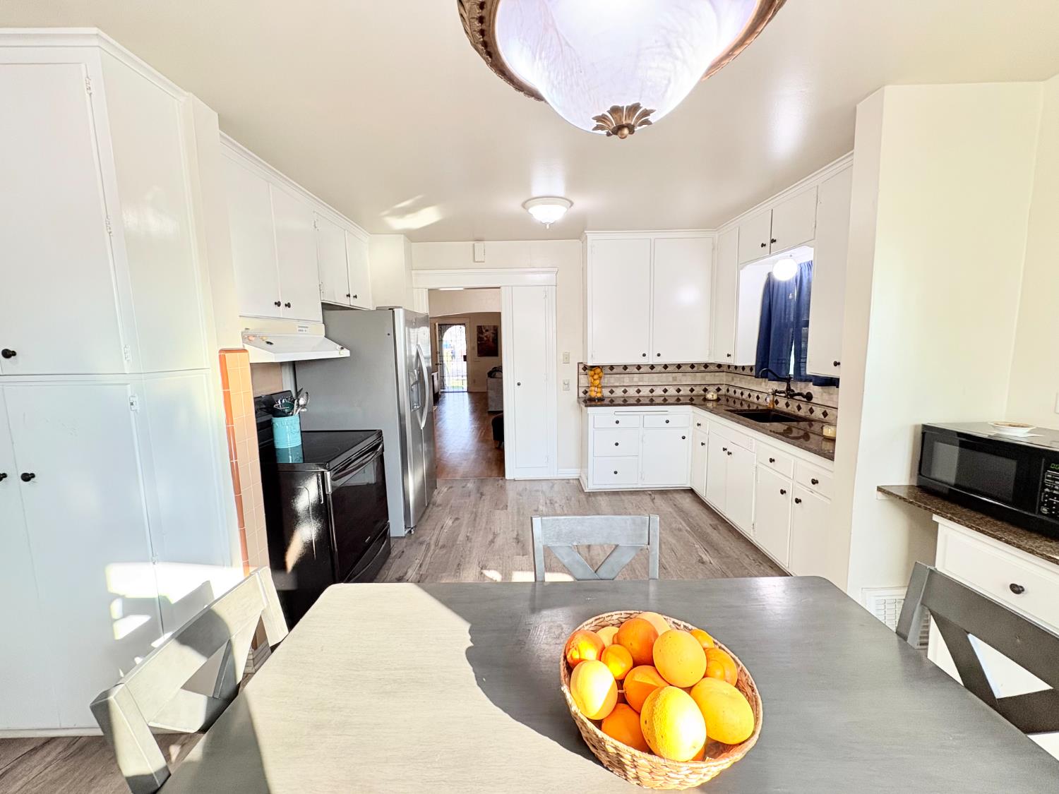 1425 N Wilson Ave, Fresno, CA 93728