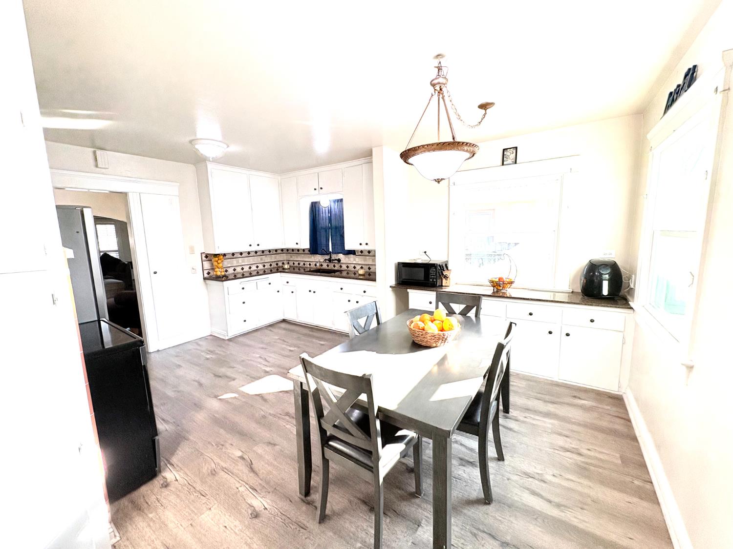 1425 N Wilson Ave, Fresno, CA 93728