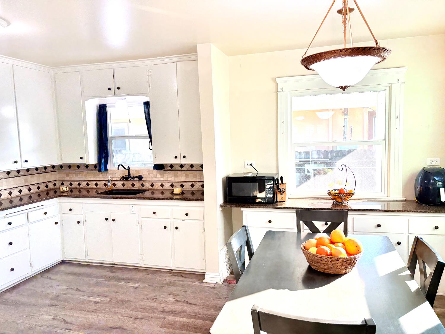 1425 N Wilson Ave, Fresno, CA 93728