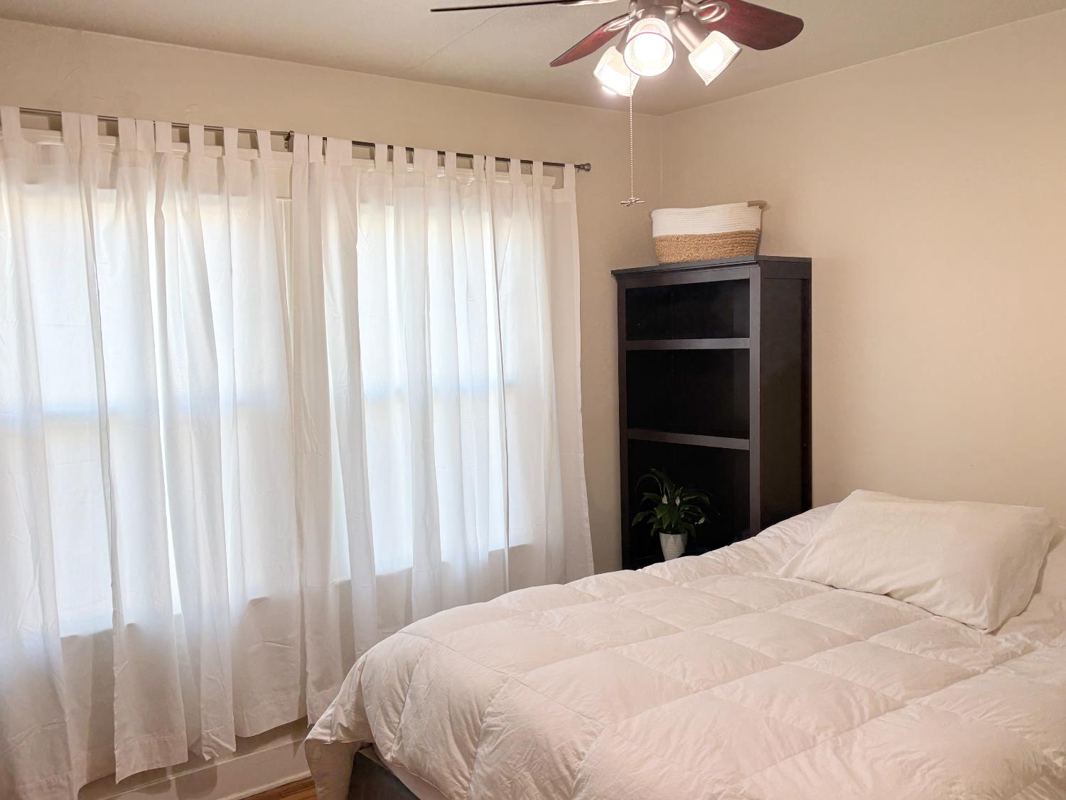 1425 N Wilson Ave, Fresno, CA 93728