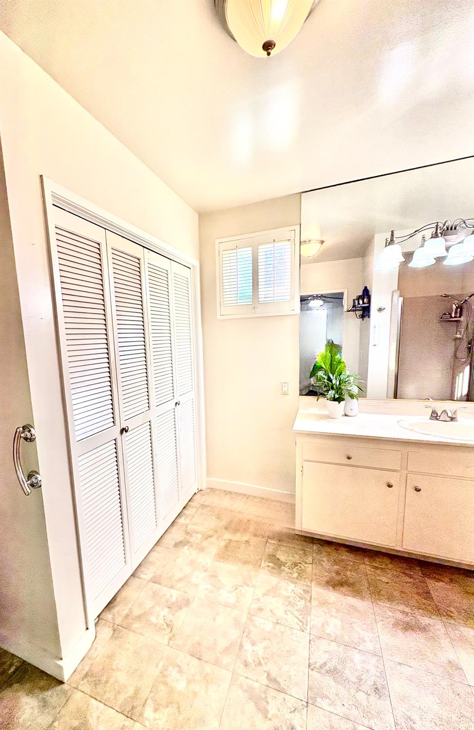 1425 N Wilson Ave, Fresno, CA 93728