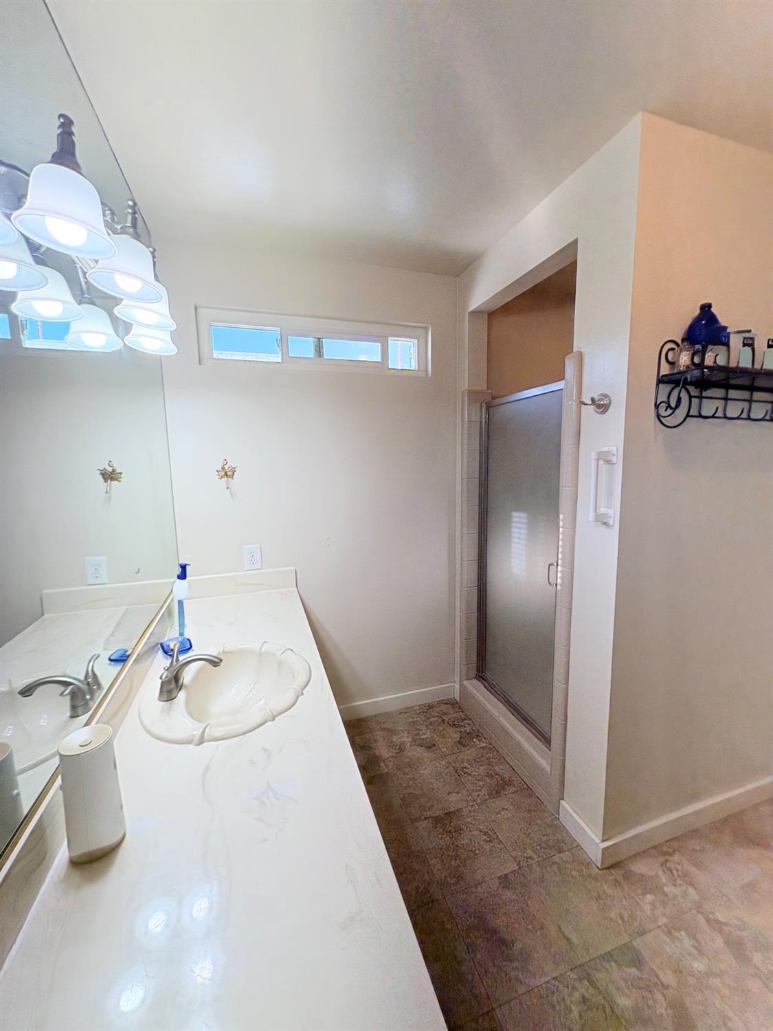 1425 N Wilson Ave, Fresno, CA 93728