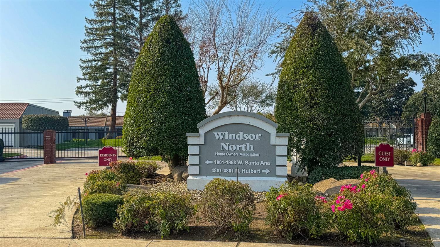 1957 W Santa Ana Ave, Fresno, CA 93705