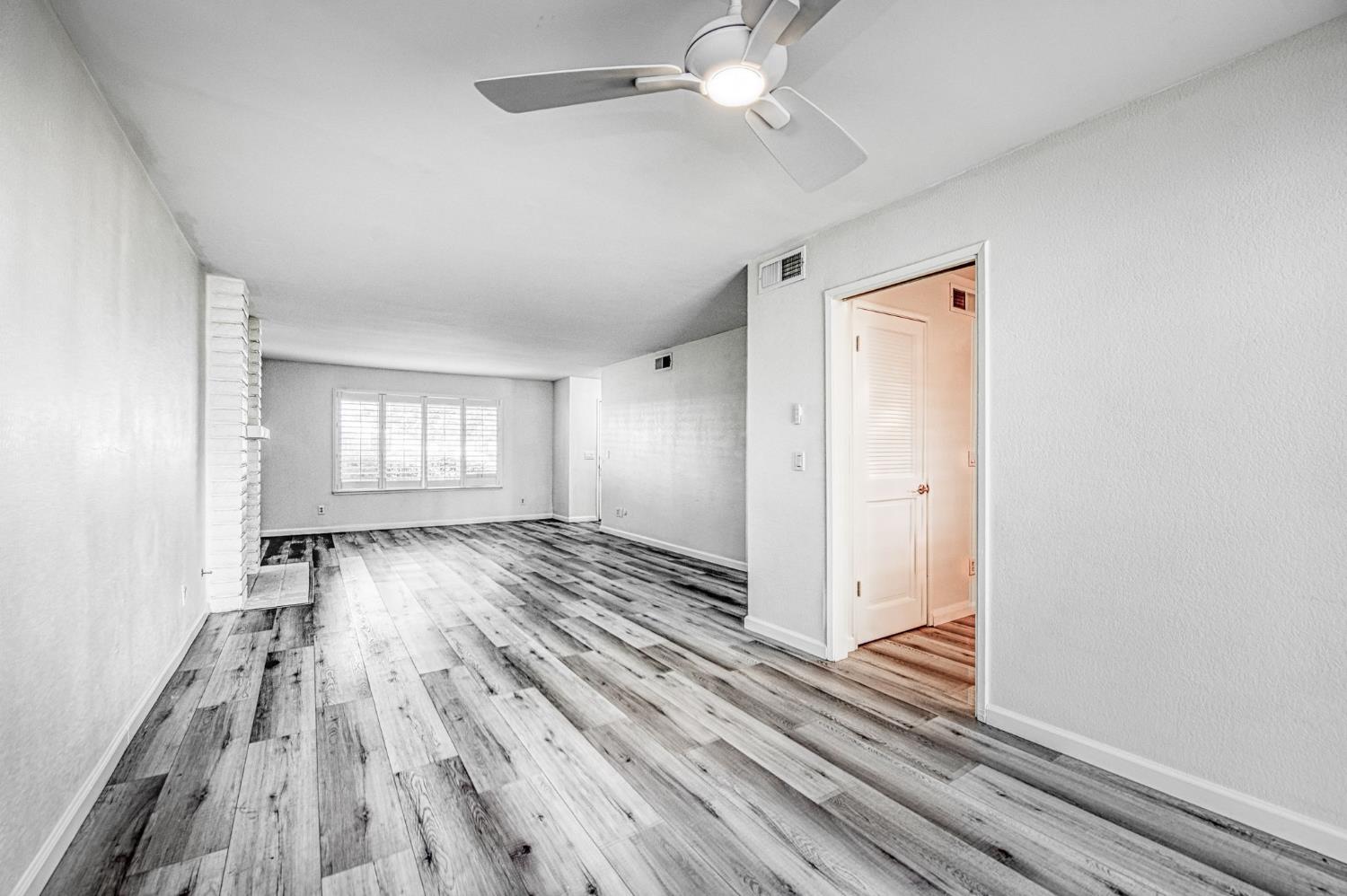 1957 W Santa Ana Ave, Fresno, CA 93705