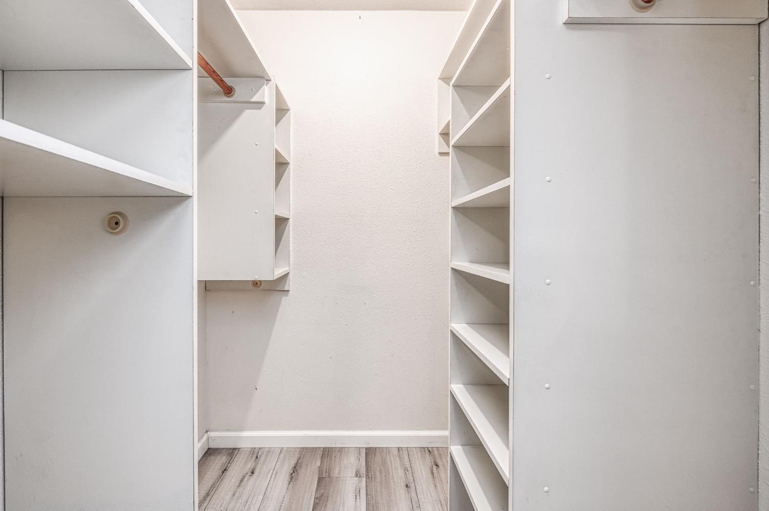 1957 W Santa Ana Ave, Fresno, CA 93705