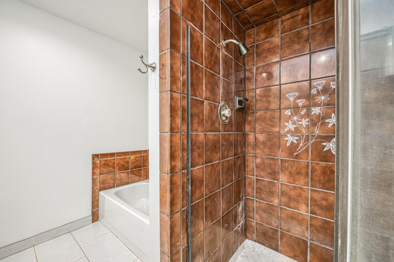 1957 W Santa Ana Ave, Fresno, CA 93705