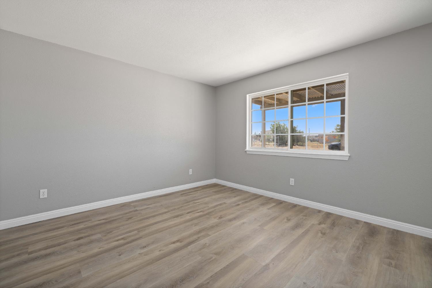 8127 Walpole Ave, California City, CA 93505