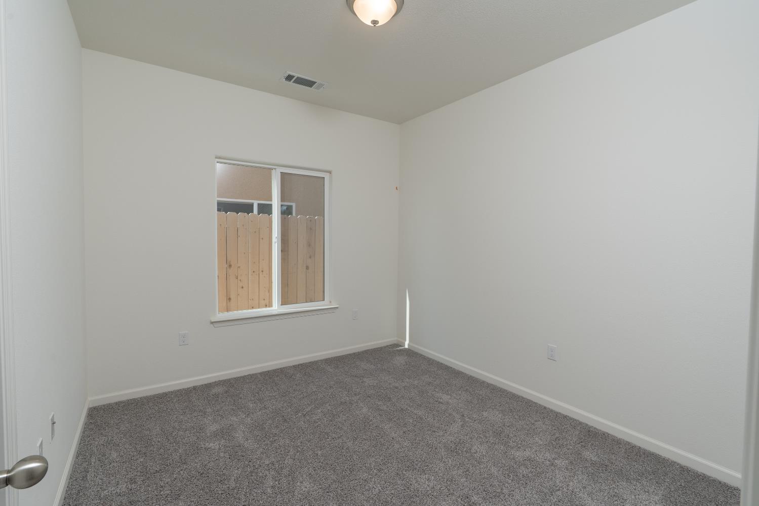 1212 E Orange St, Avenal, CA 93204