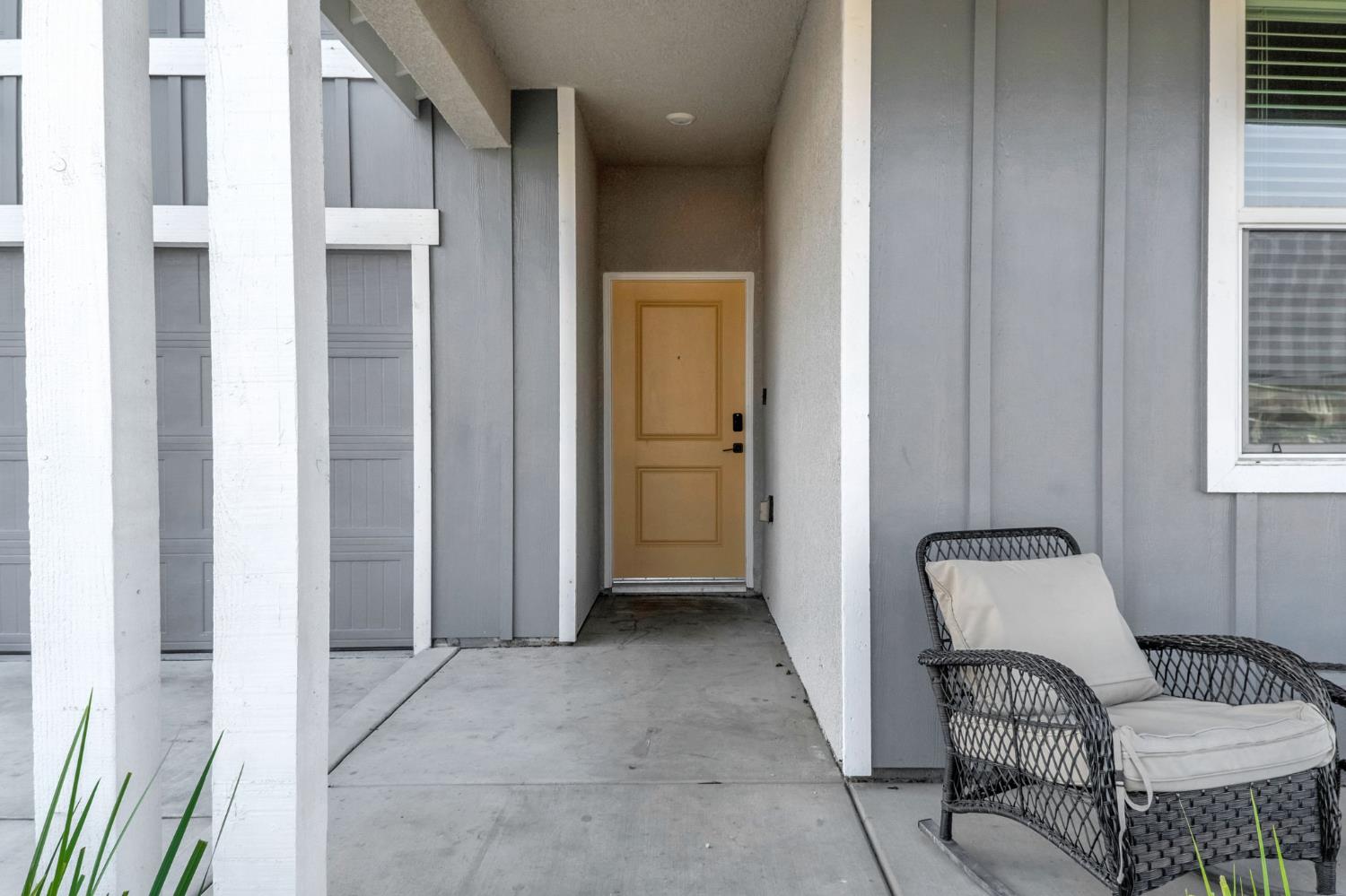 2831 N Redda Rd, Fresno, CA 93737