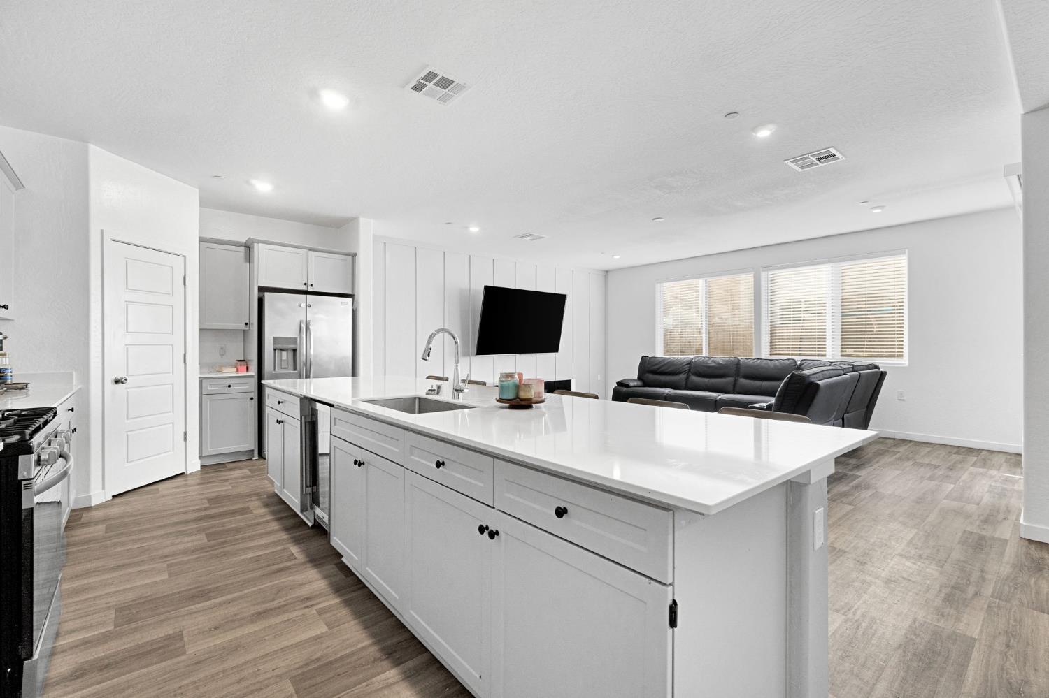 2831 N Redda Rd, Fresno, CA 93737