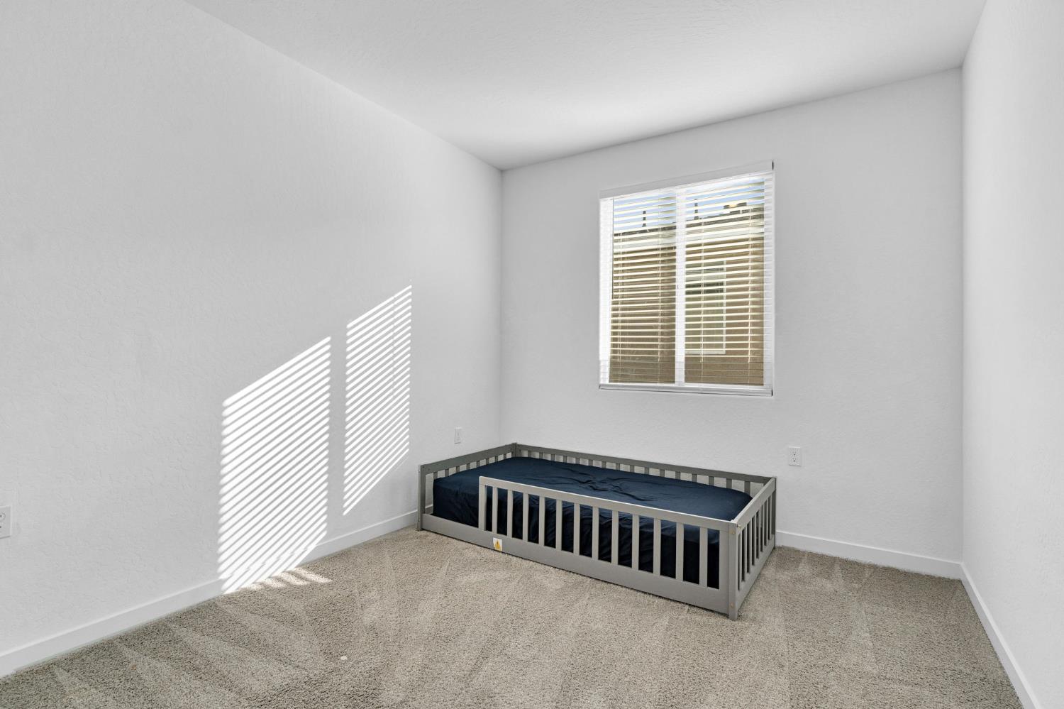 2831 N Redda Rd, Fresno, CA 93737