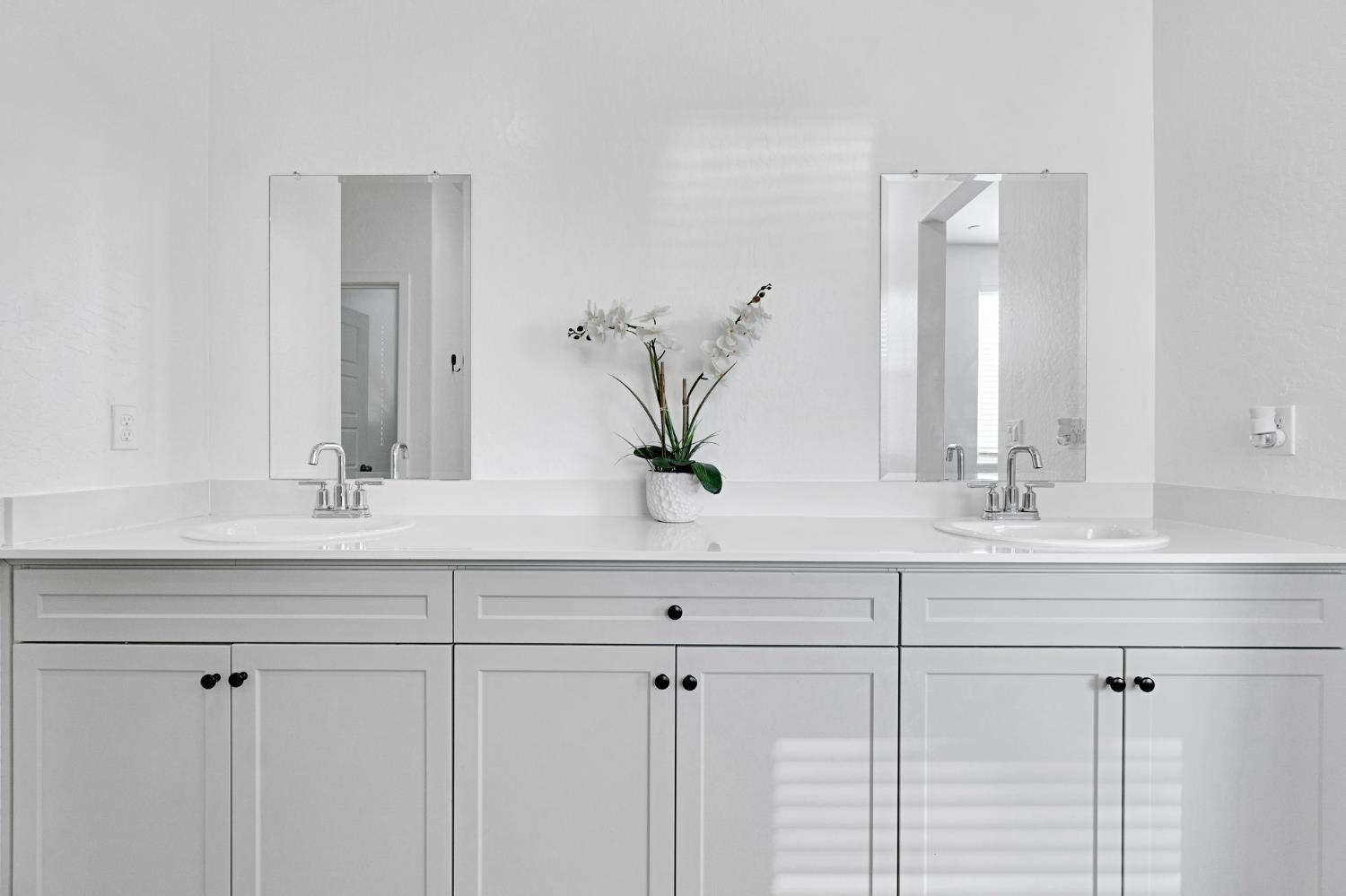 2831 N Redda Rd, Fresno, CA 93737