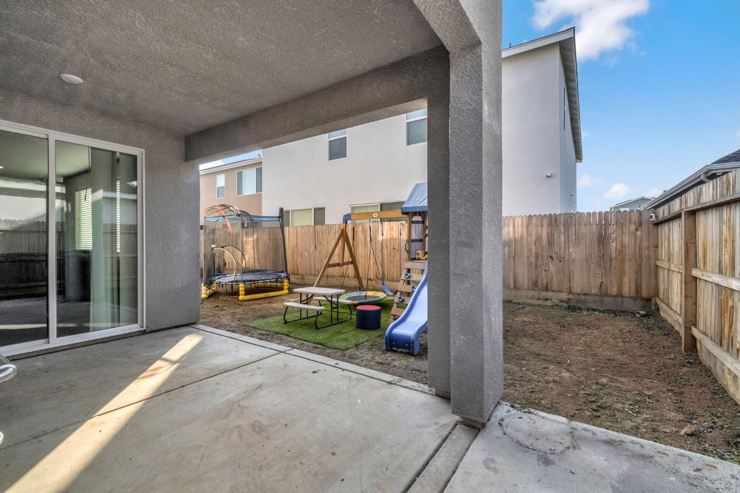 2831 N Redda Rd, Fresno, CA 93737