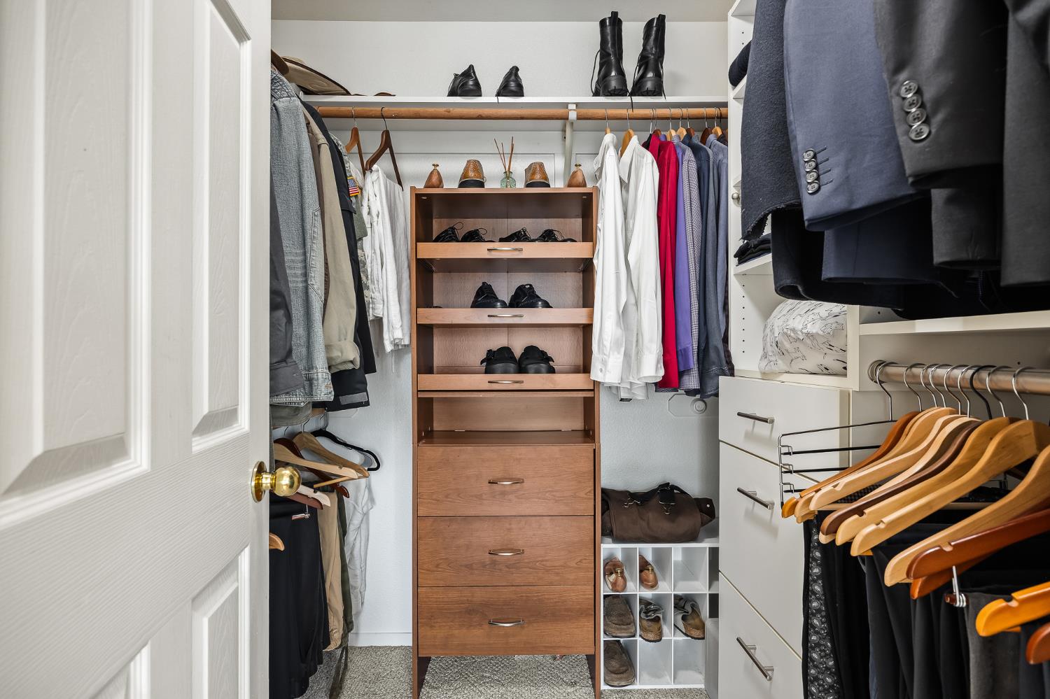 2518 Keats Ave, Clovis, CA 93611