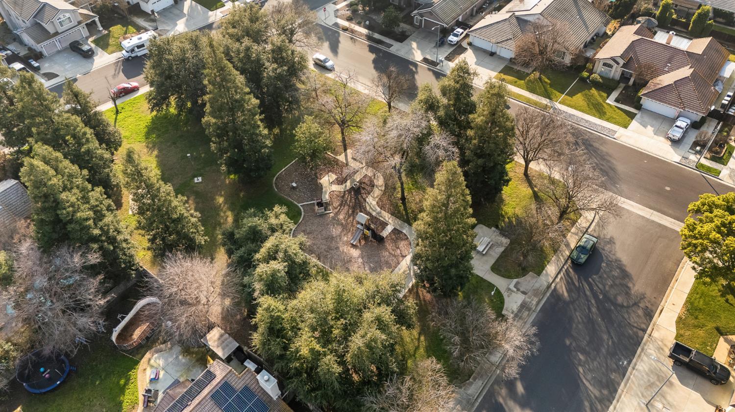 2518 Keats Ave, Clovis, CA 93611