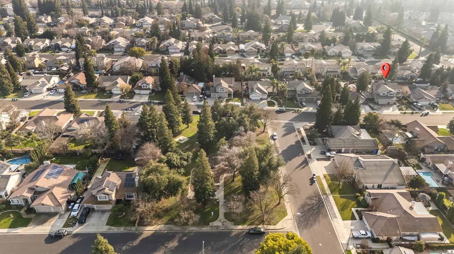 2518 Keats Ave, Clovis, CA 93611