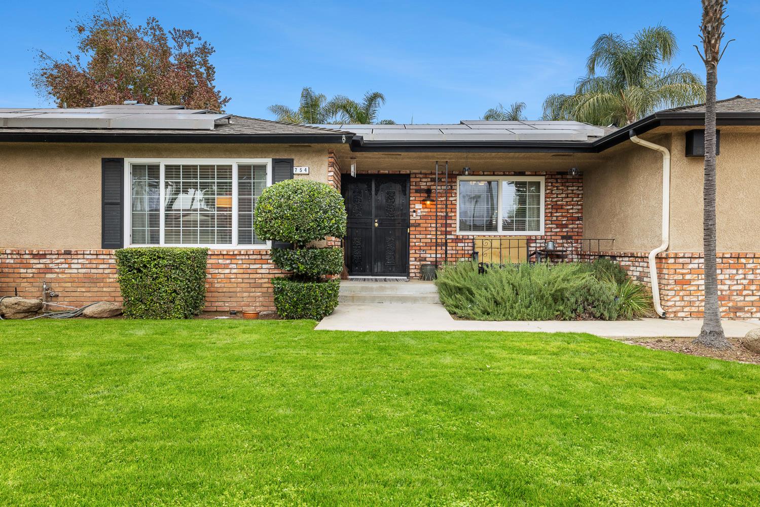 754 E Spruce Ave, Fresno, CA 93720